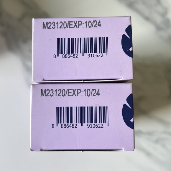 2x Coco & Eve glow figure body scrub with Bali buffing sugar 60g Each (120g) - Picture 4 of 5